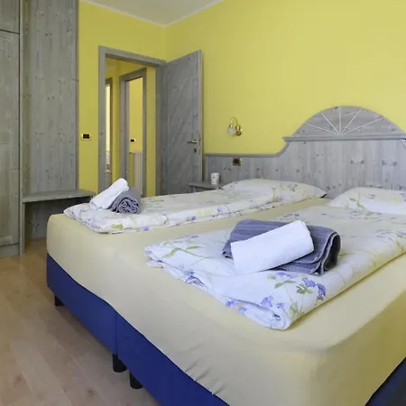 Residence Le Cascate Livigno Exterior photo