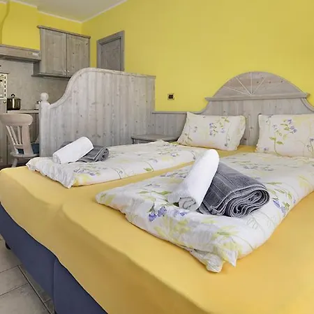 Residence Le Cascate Livigno Exterior photo